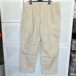 Men’s cargo pants XL
Comfortable 
Big pockets 
36-39inch waist